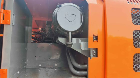 オレンジ 状態は良好 19400KG 中古 ヒタチ 掘削機 Zx200 109.6kW 電力